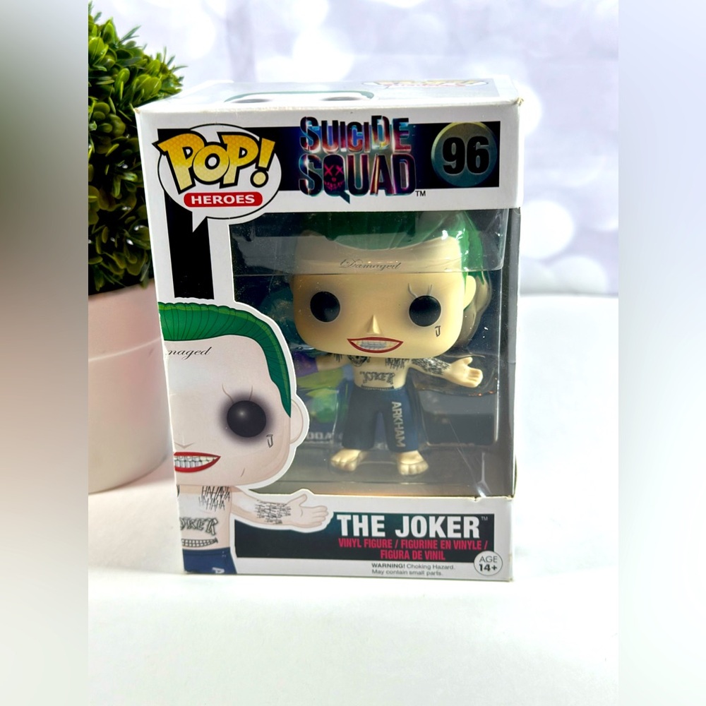 Funko Pop! Vinyl: DC Universe - The Joker (Shirtless) #96